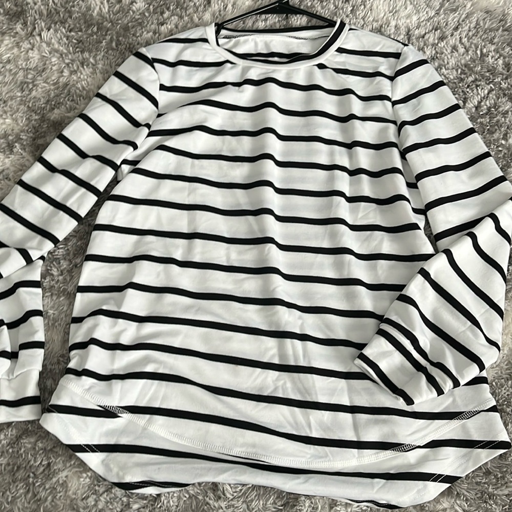 Striped women’s top, size medium never worn